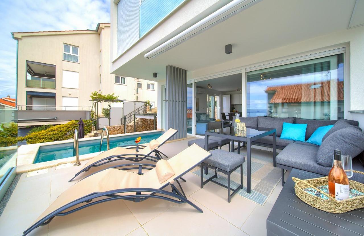 Villa Solis Lacus Modern Apartment - Private Heated Pool - Smart Tv Sky X - Free Parking Njivice Eksteriør bilde