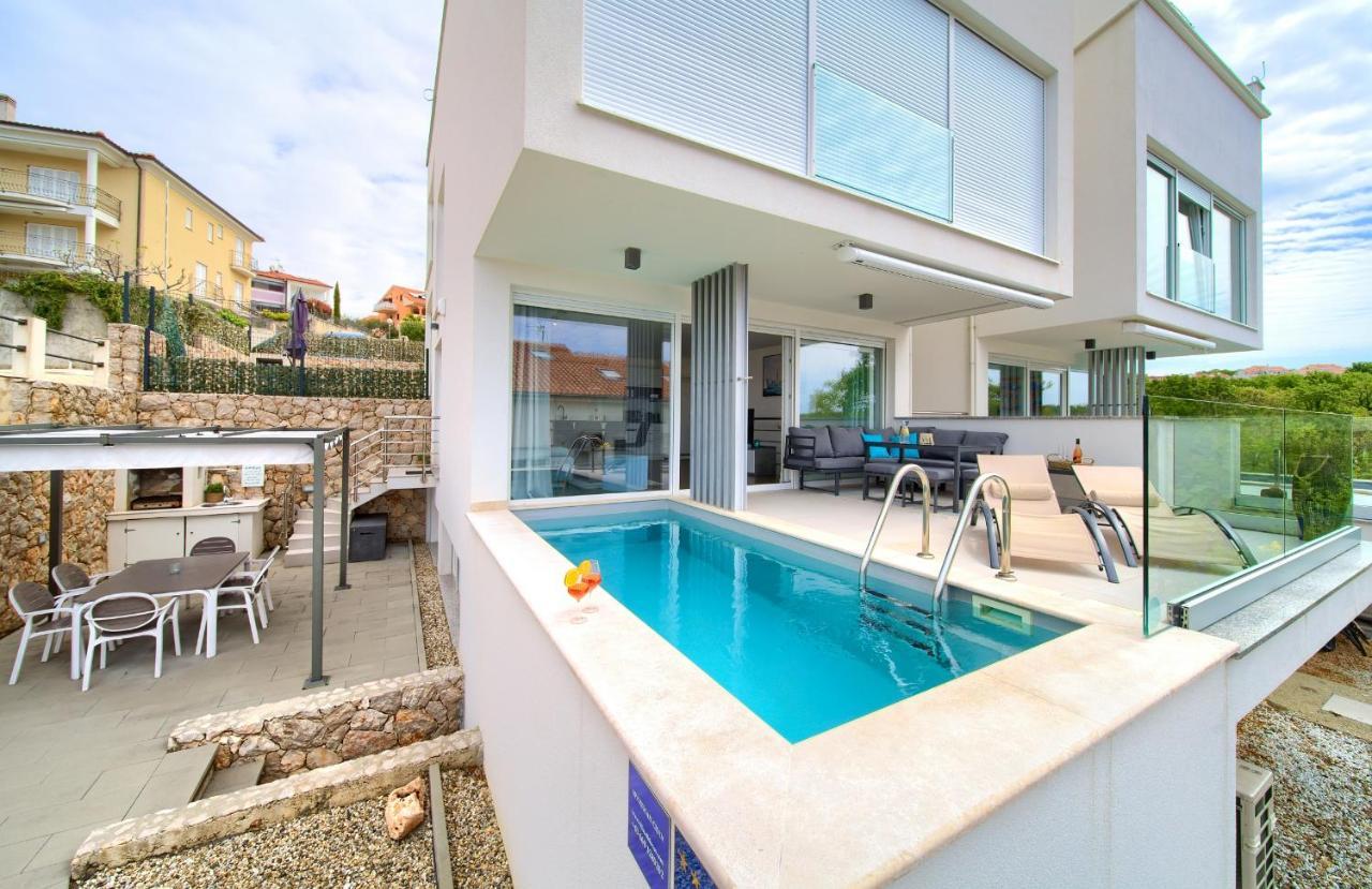 Villa Solis Lacus Modern Apartment - Private Heated Pool - Smart Tv Sky X - Free Parking Njivice Eksteriør bilde